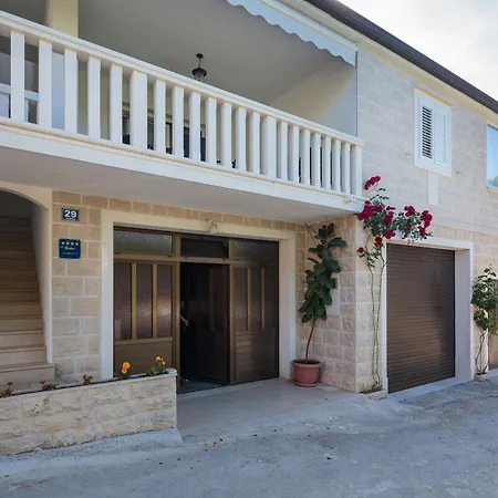 House Andre Dom wakacyjny Nerezisca