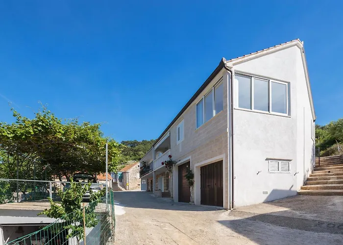 Nyaraló House Andre Nerežišća